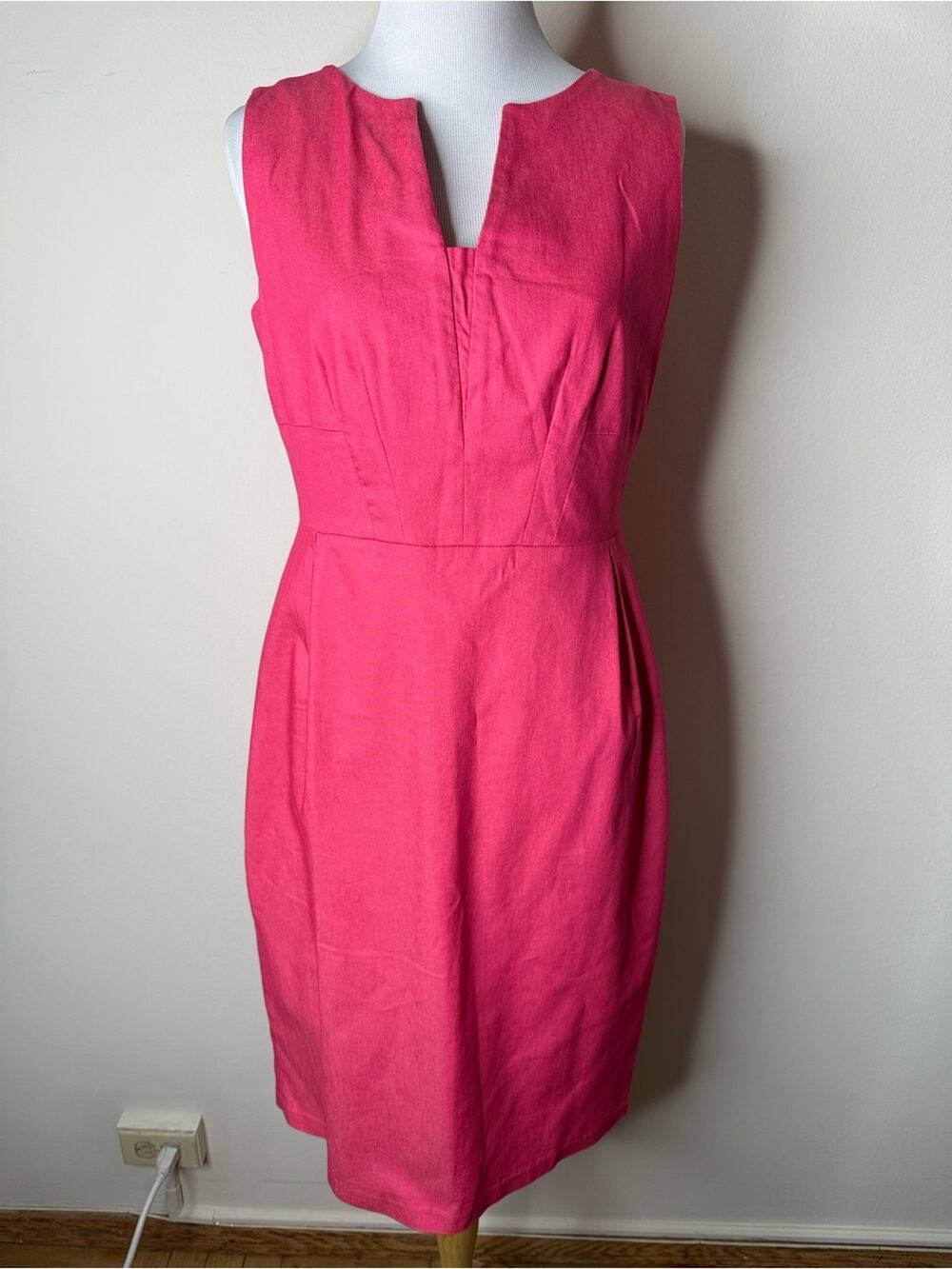 Vilagallo Pink Cotton Sleeveless Sheath Dress